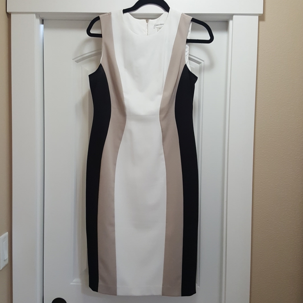 Calvin Klein sleeveless flattering dress